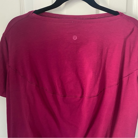 FINAL PRICE CUT LULULEMON Back in Action Pink Short Sleeve size 4-6  21” ptp - Picture 4 of 13
